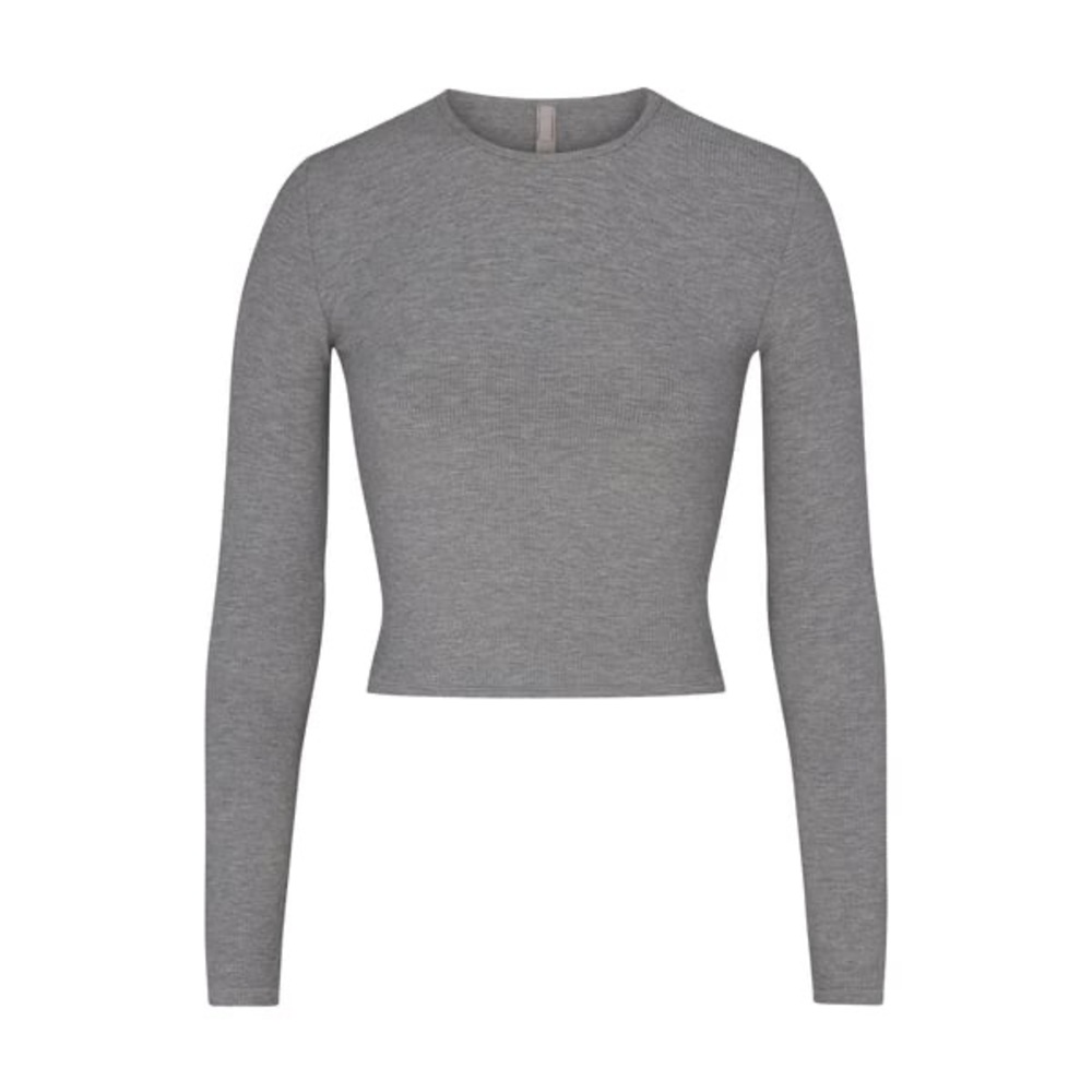 SKIMS SOFT LOUNGE LONG SLEEVE CROP TOP AND SKIRT SET | HEATHER GREY